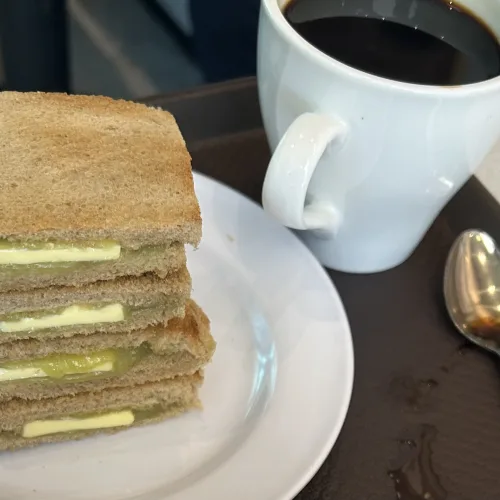 ノウタス　シンガポール　カヤトースト